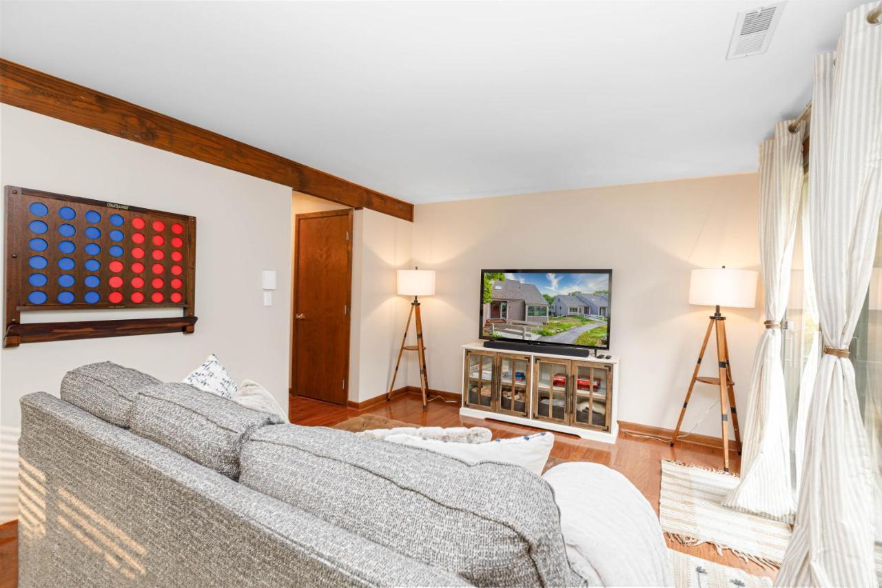 Galena Territory Lakeside Retreat: King Beds & Pool Access Exterior photo