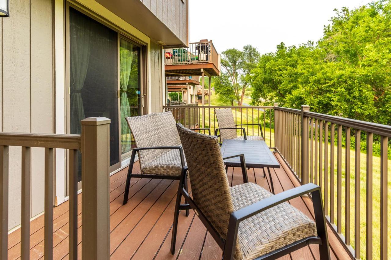 Galena Territory Lakeside Retreat: King Beds & Pool Access Exterior photo